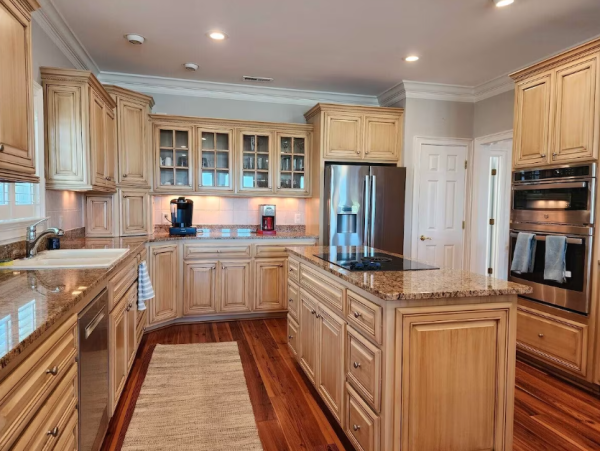 Luxury 5 Bedroom Beach Home- Steps to Beach